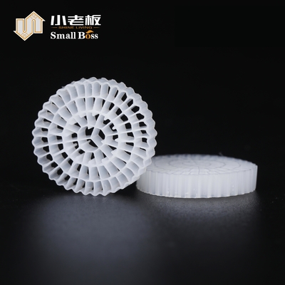 acheter échantillon 75 trous Grandes surfaces Blanc Médias fiables MBBR Médias de filtrage biologique pour RAS online manufacture