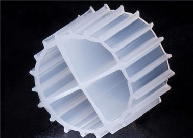 acheter Filtreur MBBR de couleur blanche avec matériau vierge HDPE et longue durée de vie pour RAS online manufacture