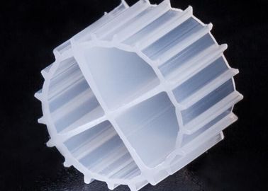 acheter Porteur de biofilm MBBR à couleur blanche avec super décarburation et matériau vierge HDPE online manufacture