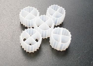 acheter Couleur blanche 11*7mm K1 Biofiltre Hdpe Mbbr Bioporteur Bioballs flottantes online manufacture