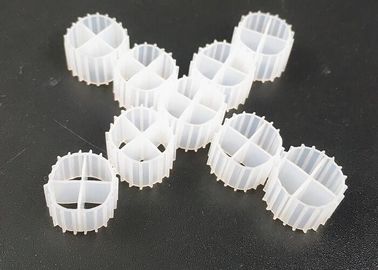 acheter Populaire 11*7mm de couleur blanche et de matériau vierge HDPE MBBR bio boules pour les aquariums online manufacture