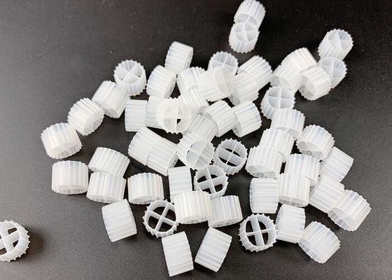 acheter 11*7mm couleur naturelle et matériau vierge HDPE MBBR Biofilm online manufacture