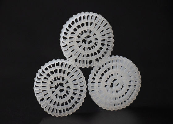 acheter Matériau vierge HDPE MBBR Biomédia Couleur blanche Et taille 25*4mm Haute surface MBBR online manufacture
