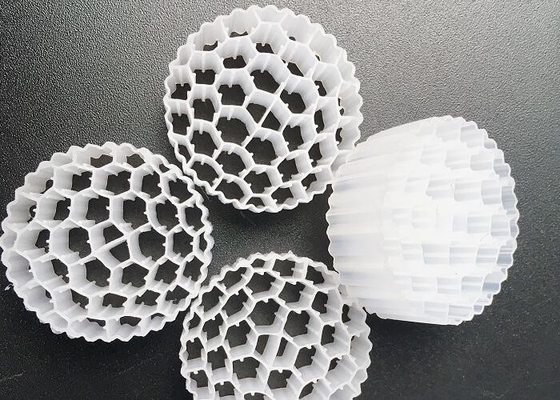 Biotube à cellules actives MBBR Filtre en plastique Média Blanc Couleur 800 m2/m3