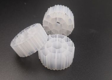 K3 Matériau HDPE de couleur blanche MBBR Filtre médias de traitement de l'eau Bio Cel Pour étang