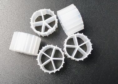 Récif aquaculture RAS Porteur flottant MBBR Médias 10*7mm HDPE BOD COD élimination