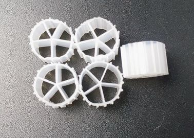 Filtre d'emballage de porte-biofilm Hdpe 10*7mm Ras Élevage de poissons 5 chambres