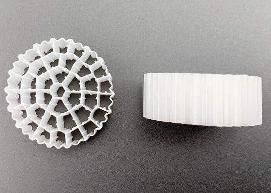 Média de filtrage PE37 de couleur blanche HDPE K1 pour améliorer la qualité de l'eau