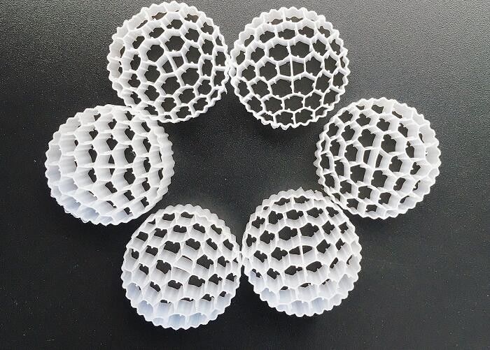 Biotube à cellules actives MBBR Filtre en plastique Média Blanc Couleur 800 m2/m3