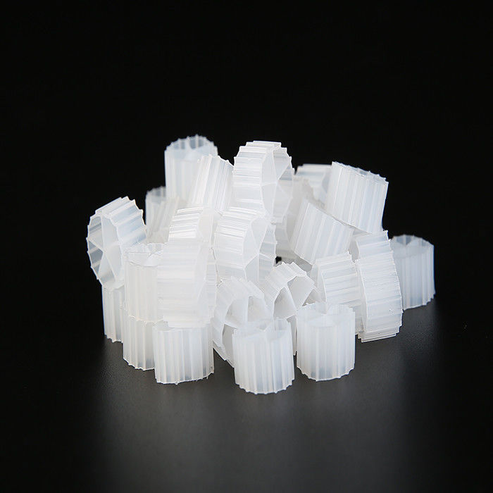 Produits de filtration à haute efficacité vierge HDPE MBBR K1 Produits de filtration pour aquarium