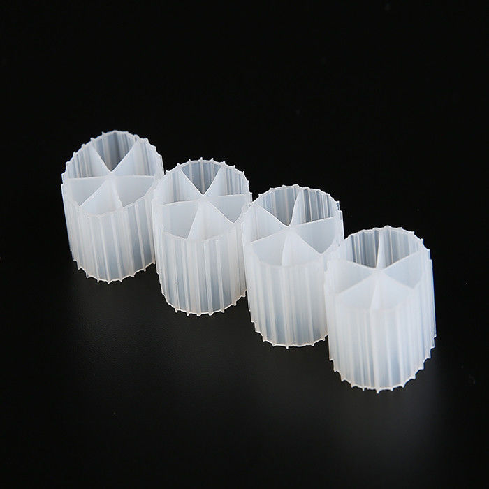 16 mm x 10 mm Filtre flottant hydrophile Médias vierges HDPE Matériau MBBR