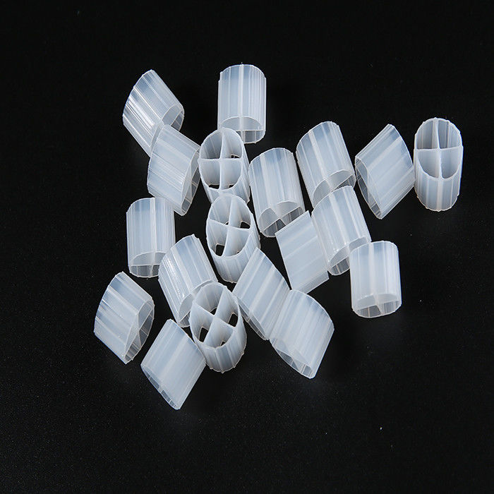 MBBR à haut rendement Filtre en plastique Moyen de consommation d'énergie inférieure Biotransporteur MBBR