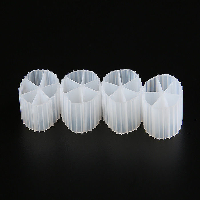 MBBR hydrophile en plastique K1 Filtre à 6 trous pour le traitement de l'eau