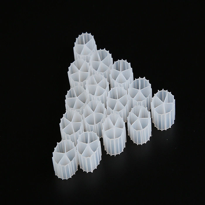 Économie d'espace K3 Biocell Filtre médias Lit mobile Biofilm réacteur Pour le traitement de l'eau