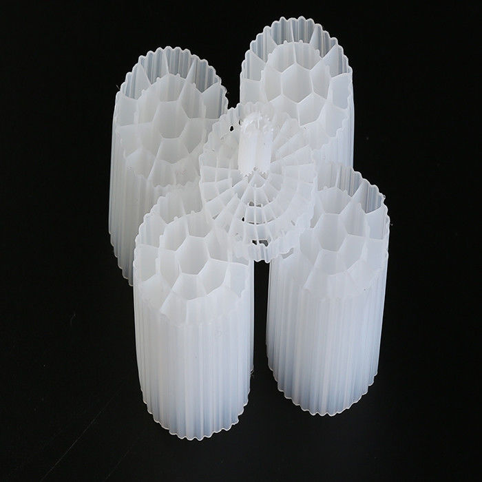 Filtre à cellules biologiques Filtre à lit mobile 500 m2/m3 Surface avec matériau vierge HDPE