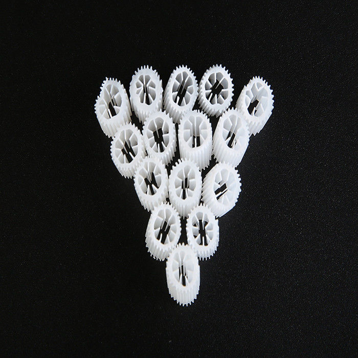 Matériau MBBR HIPS Filtre plastique de taille 5 mm x 10 mm et de couleur blanche