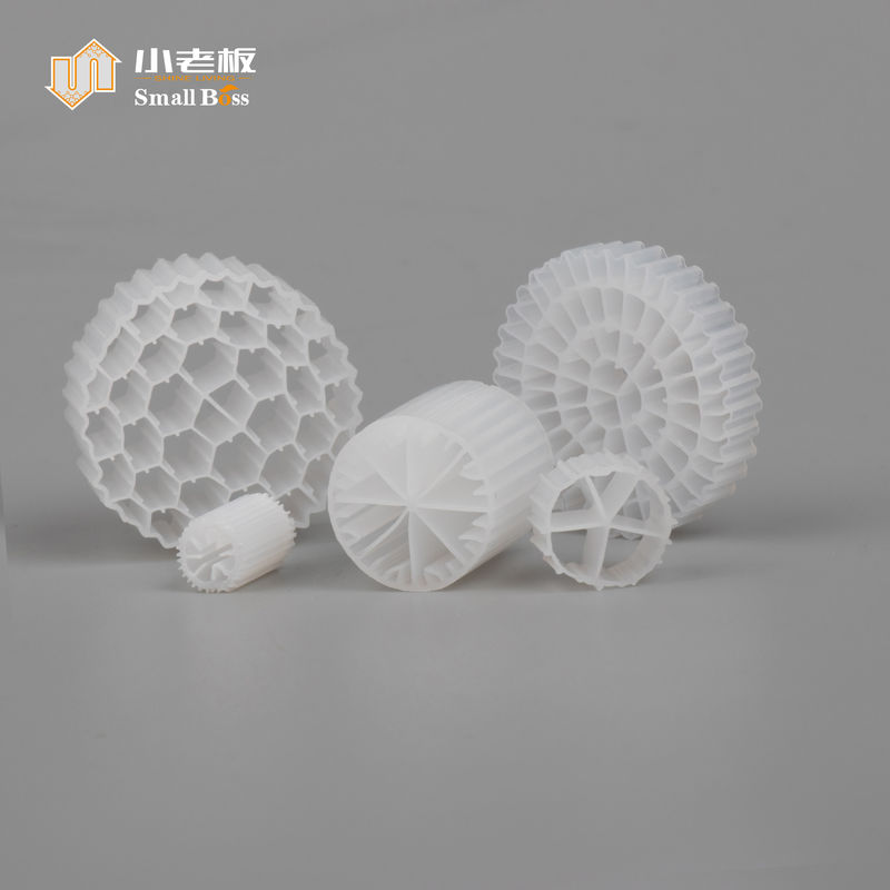 Produit de fabrication de 25*10 mm de couleur blanche, contenant 800 m2/m3 de matière organique