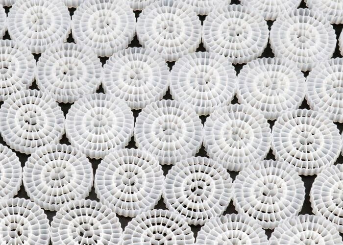 Produits de filtration de lit flottant en HDPE pour usine de traitement de l'eau