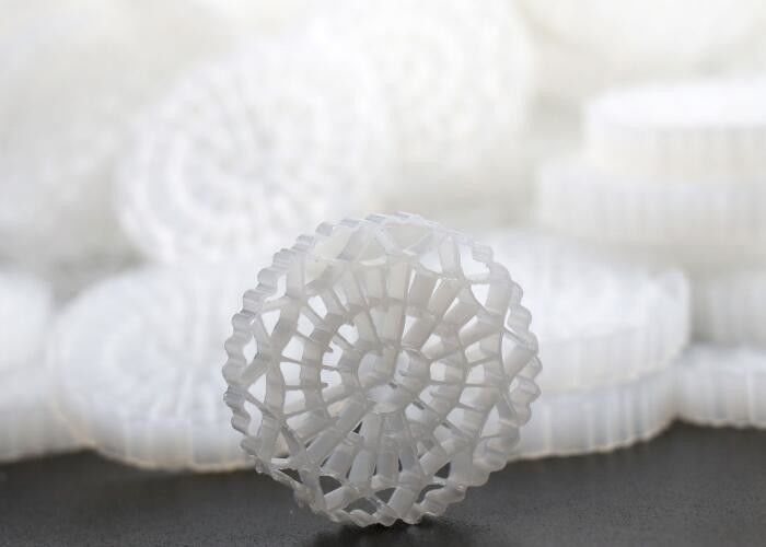 Traitement des eaux usées Biochip Biomédia MBBR Biofiltreur porteur Biomédias Bio-balles