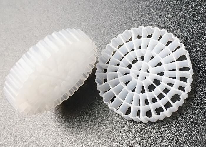 25*5mm Biofiltre K5 MBBR Slice Media Bioballs flottants pour l'élevage du poisson