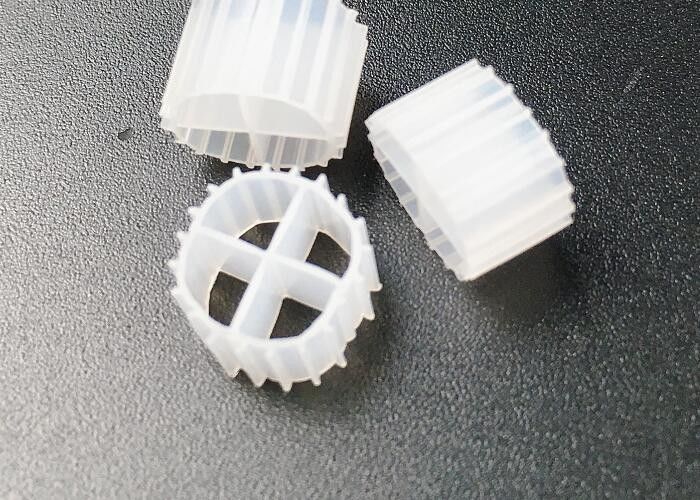 Kaldnes MBBR Biofiltre médias flottant Lit mobile Biofilm réacteur Aquarium couleur blanche 11*7mm