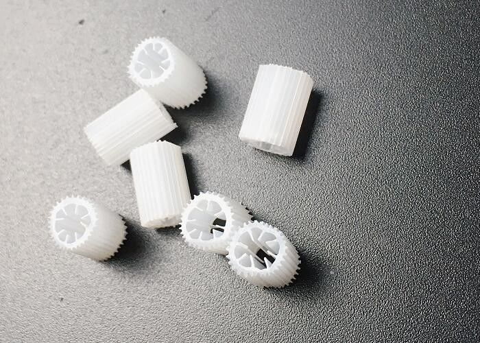 Filtre MBBR en plastique K1 Filtre de lit mobile améliorant la qualité de l'eau