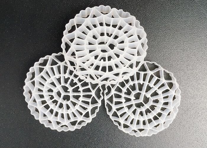 PE63 en forme de fleur MBBR Bio Media avec une grande surface 1200m2/m3