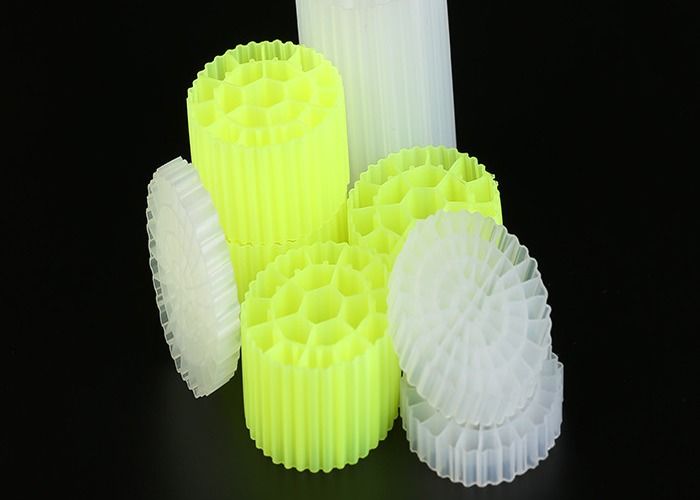 Filtreur en plastique noir MBBR Filtreur 25 mm X 12 mm Taille et couleur blanche