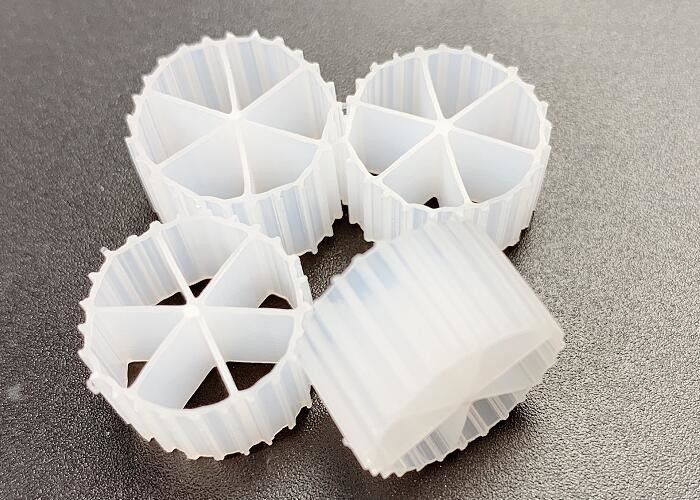 PE04 Grande surface Blanche couleur MBBR Bio Media 6 Chambres 800m2/M3