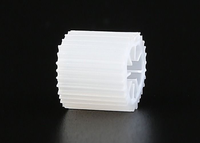 Biocell Filter Media Virgin HIPS Matériau 5*10 mm Taille MBBR Biocell pour étang