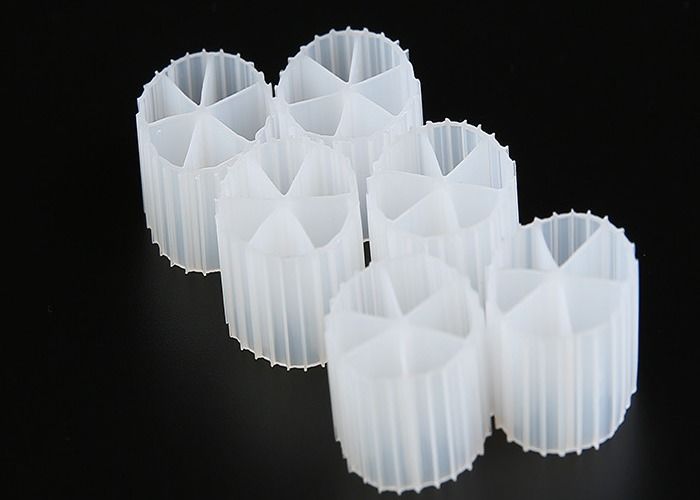Les étangs de poissons MBBR Bio Media K1 Filtre de lit mobile Vierge Matériau HDPE 85% Porosité