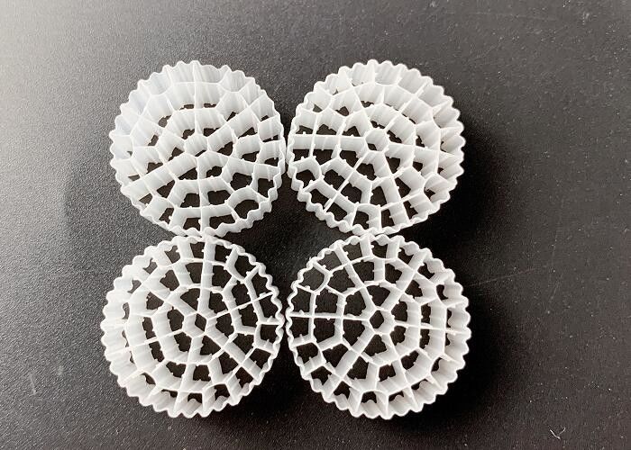 Couleur blanche SBR traitement de l'eau de procédé MBBR Filtre de médias ROHS REACH